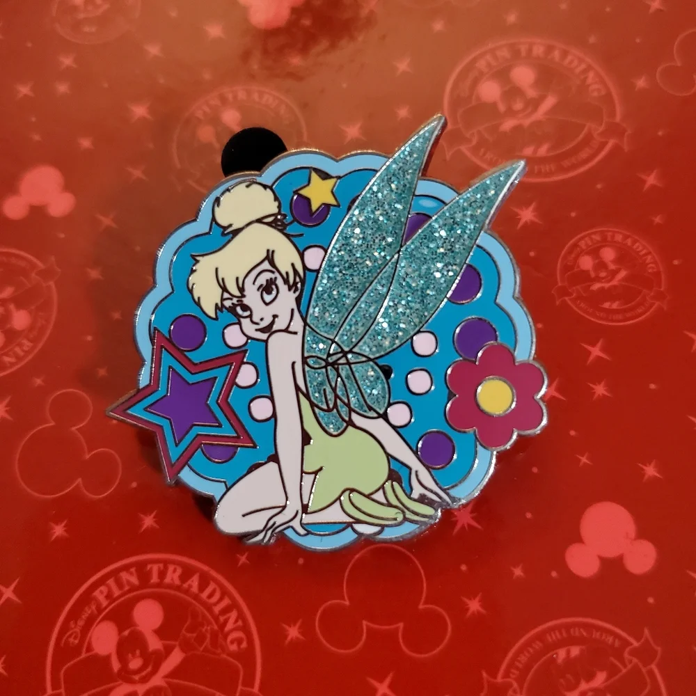 Tinker Bell Kneeling in Stars & Flower Disney Pin